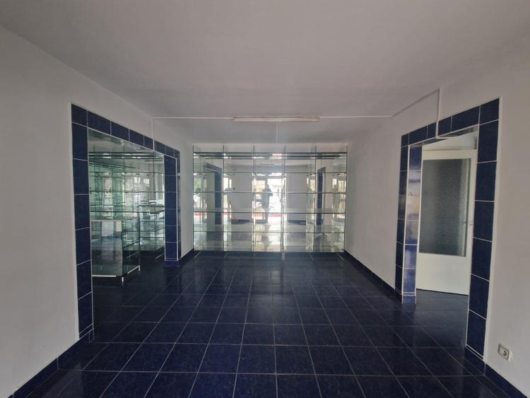 Spațiu comercial de vânzare, 48 mp, zona Decebal - Meda