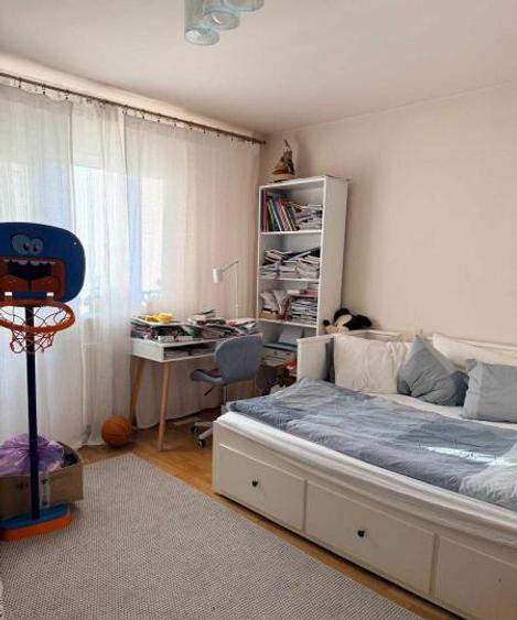 APARTAMENT 4 /8 BL 1994 REABILITAT SCOALA 81 METROU VEDERE MIXTA HOL H