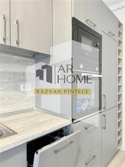 Garsoniera spatioasa, parcare, MRS COUNTRY PLOIESTI