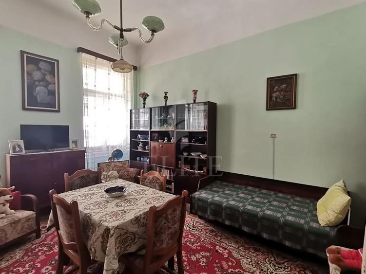 Apartament 3 camere în zona SEMICENTRALA