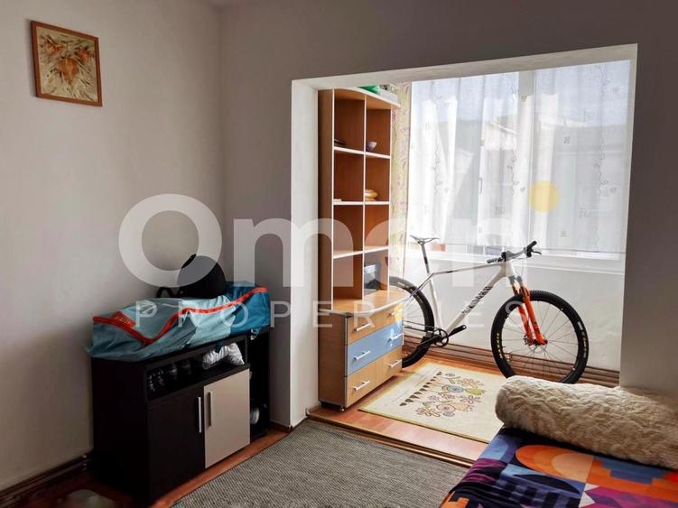 Apartament 3 camere spațios, ultracentral, etaj 4, mobilat și utilat