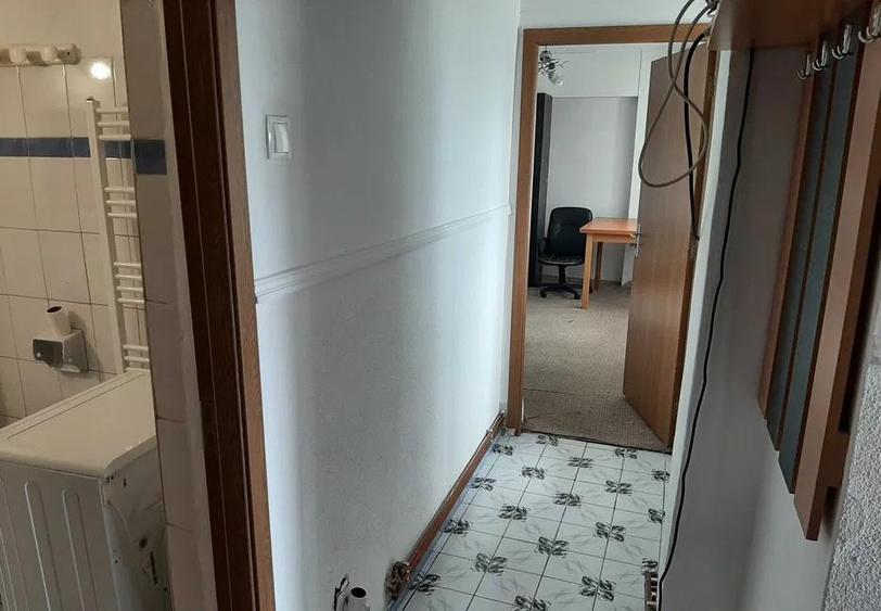 Apartament 2 camere decomandat, 58 mp, Bd. Independentei - etaj 3, centrala prop