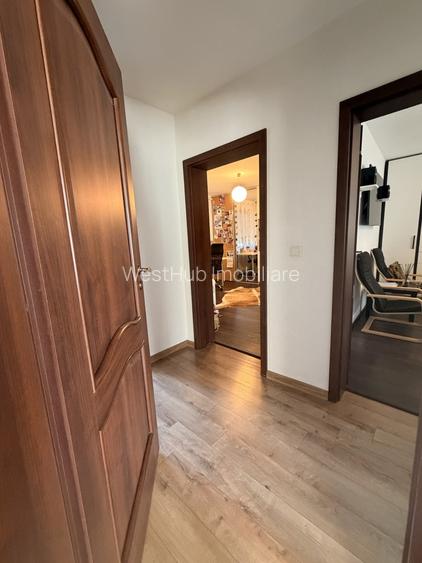 Apartament 4 camere in zona centrala din Giarmata Vii - 15