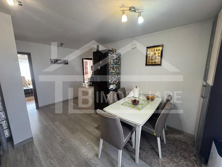 Apartament cu 3 camere, 70 mp, decomandat, Zona Diamant