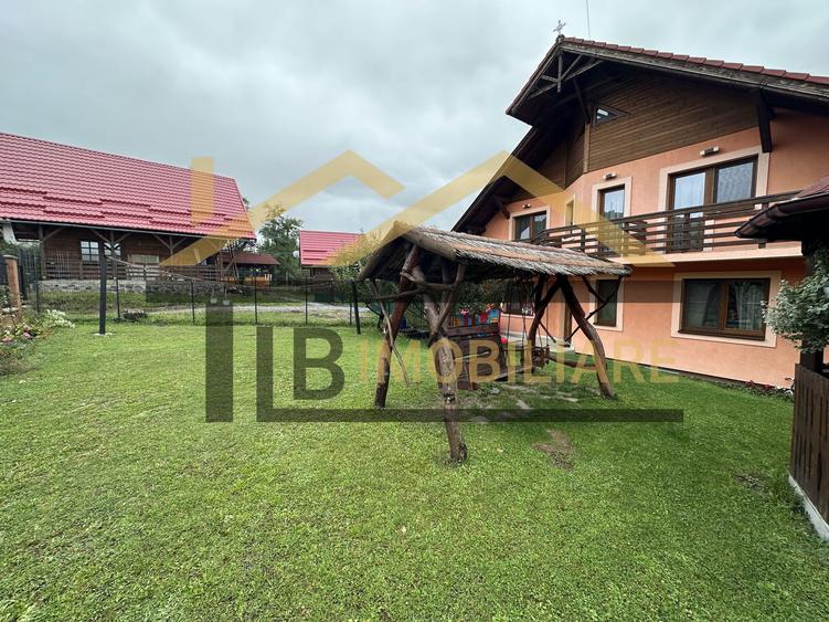 Vila cu 8 camere de vanzare, teren 1580mp, Zona Praid