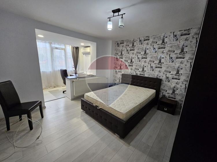 Închiriere apartament 3 camere / Piata Muncii - Decebal