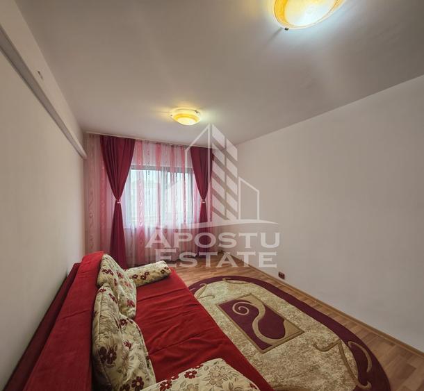 Apartament de vanzare, 3 camere si 2 bai, zona Aradului, Timisoara