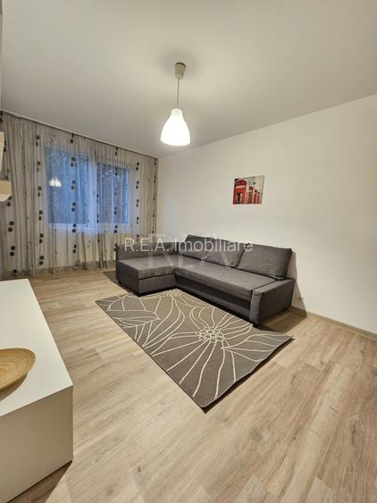 2 camere, et 2/8, 55 mp, bloc 1980, anvelopat-Lujerului