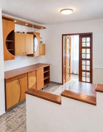 Apartament 3 camere, parcare, Ampoi 3, 350 euro