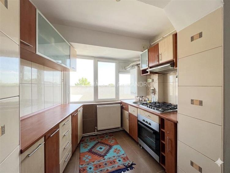 Apartament 2 camere | Frumoasa | 65 mp | Etaj 7/10 | Bloc pe cadre (2000) - 8