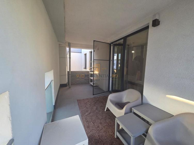 Apartament cochet cu terasa generoasa, 2 camere, in zona Parcul Carol