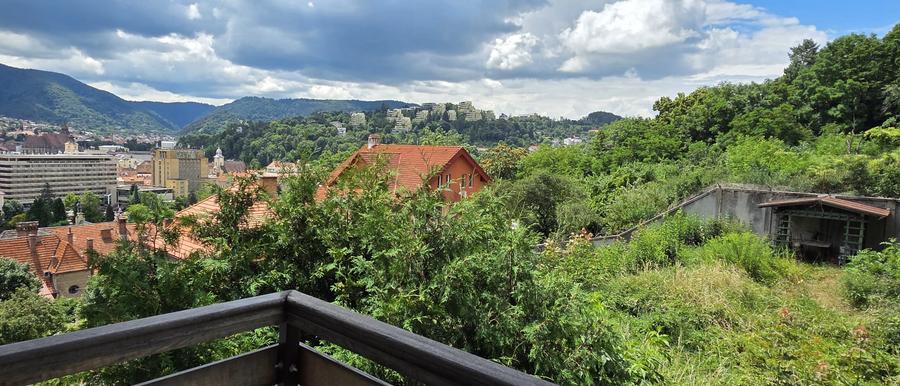 Apartament deosebit 3 camere, Ultra Central, mobilat,utilat garaj!