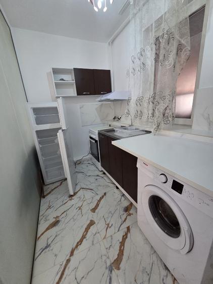 Particular, inchiriez studiou spatios Dristor-metrou