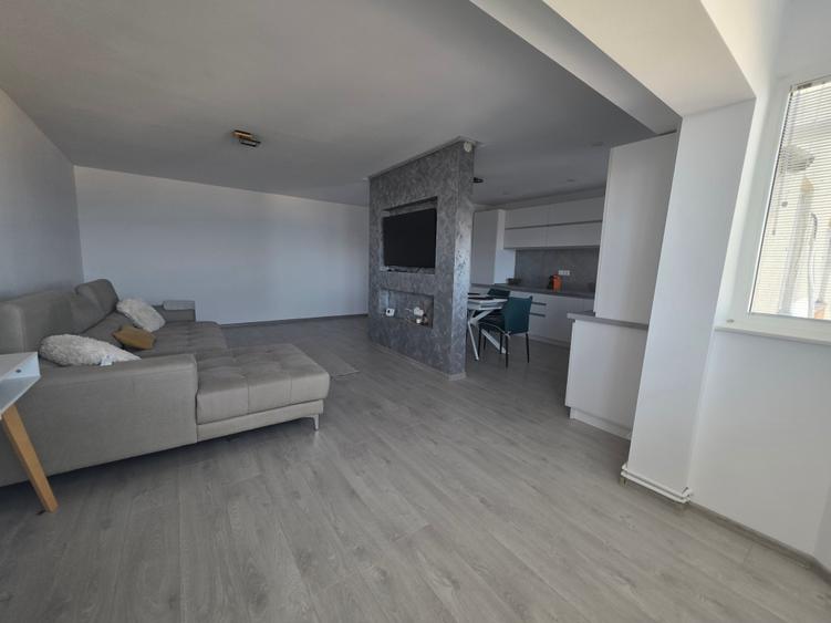 Zona exclusivista -vedere frontala la mare -Renovat