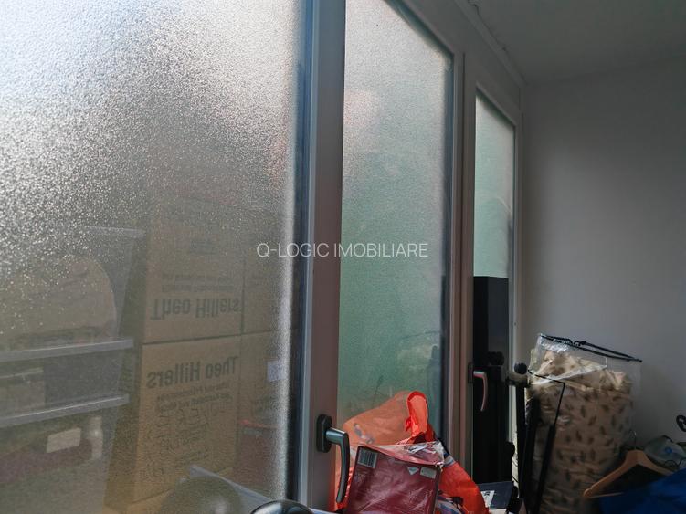 Garsoniera libera la vanzare zona Piata Tractorul - 5