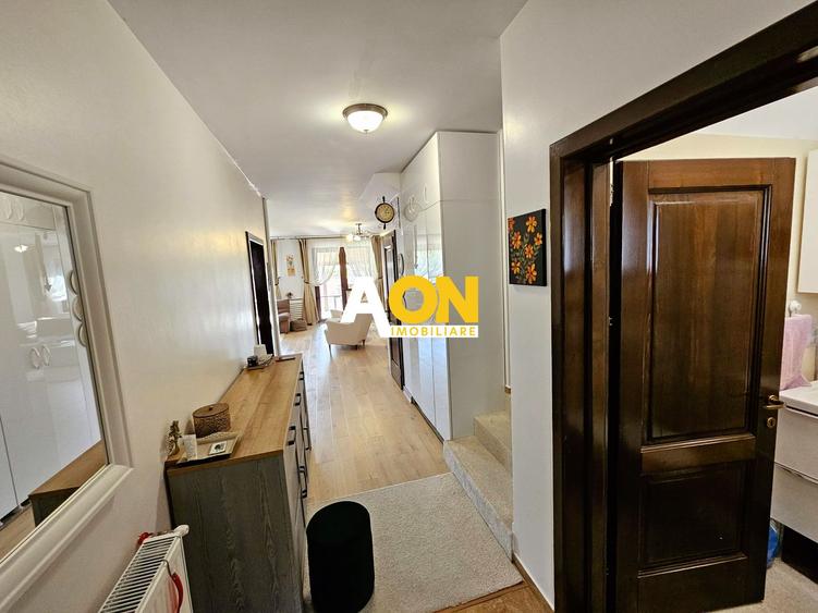 1/2 Duplex, 4 camere, 342 mp teren, strada asfaltata, Cetate