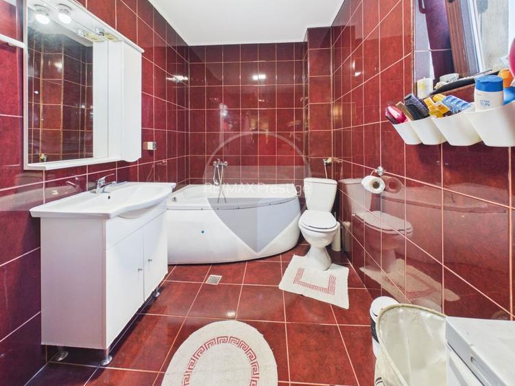 Vilă 10 camere + spațiu comercial | teren 1.300 mp | Otopeni 23 August