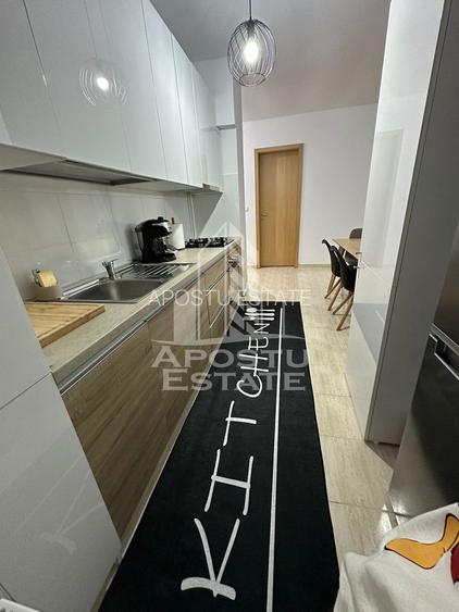 Apartament cu 2 camere de vanzare , Terasa de 71 mp, Torontalului