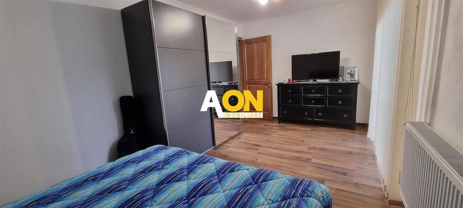 1/2 duplex mobilat, utilat, 4 camere, 210 mp teren, Ampoi 3