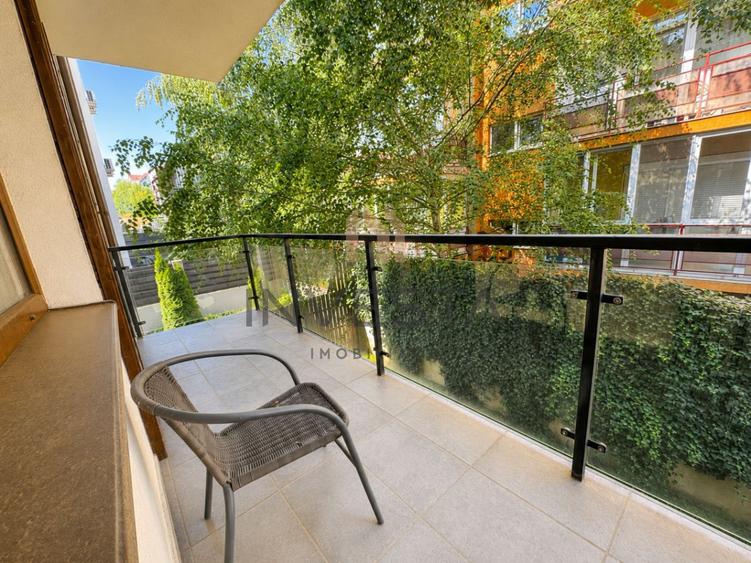Apartament cu 4 camere si 2 parcari de inchiriat in zona Buna Ziua