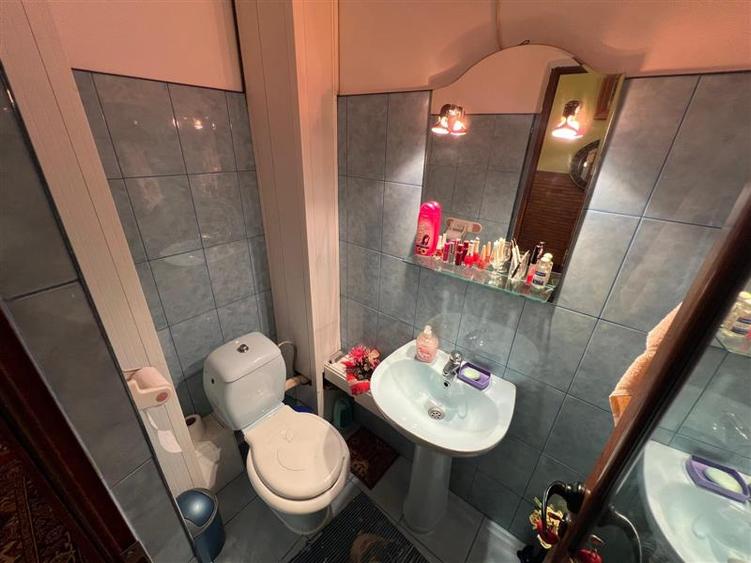 Apartament 3 camere  de vanzare  Dancu,