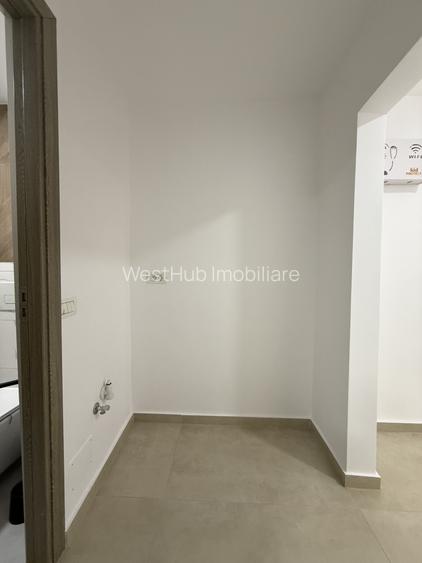 Apartament lux, 4 camere, 84 mp utili + 2 balcoane - COMPLEXUL STUDENTESC