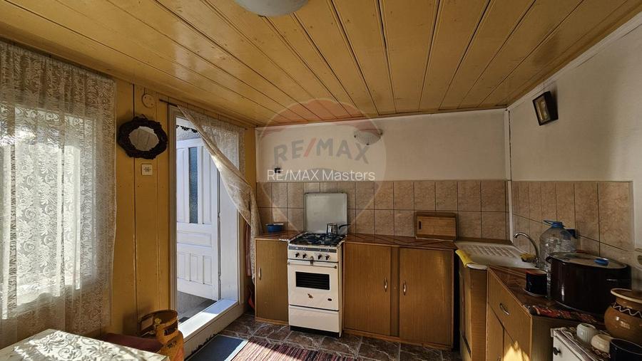 Casă / Vilă cu 5 camere în Baia-Bogata, Suceava - 40
