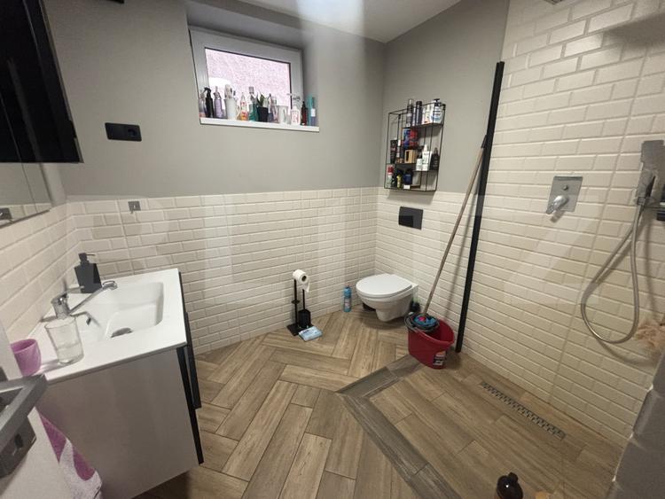 Casa tip pensiune, ideala pentru dezvoltare, 9 camere, 380 mp-Simleu SIlvaniei