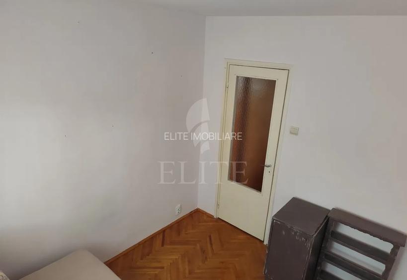 Apartament 3 camere în zona STRAZII RETEZAT - 9