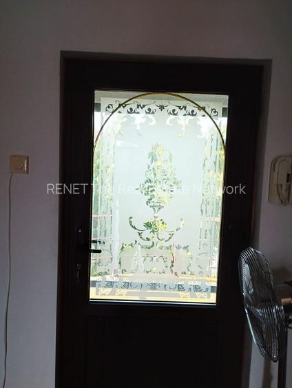 SUPER OCAZIE SE VINDE VILA DE LUX SI CASA DE OASPESTI IN BALOTESTI LA LAC 555000 - 45