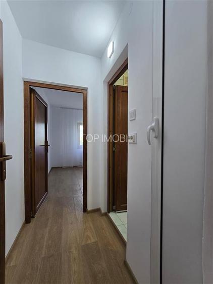 Zimbru - Tigarete, 3 camere decomandat 81mp, bloc din 91 - 11
