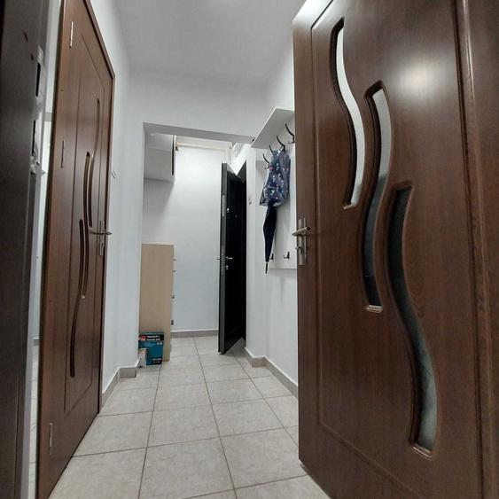 Apartament cu 2 camere, etajul 3/4, zona Tatarasi