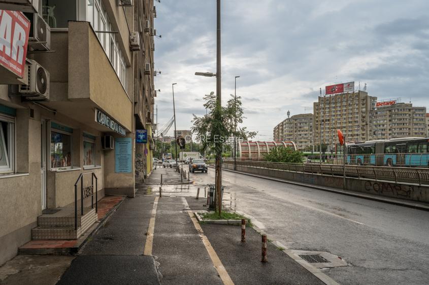 Metroul la doi pași. 2 camere și un balcon de 10 mp, fix la Obor - 21
