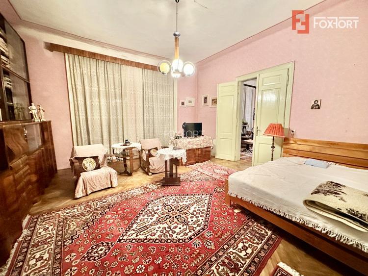 COMISION 0% Apartament cu 4 camere in cladire istorica - Piata Maria - 9