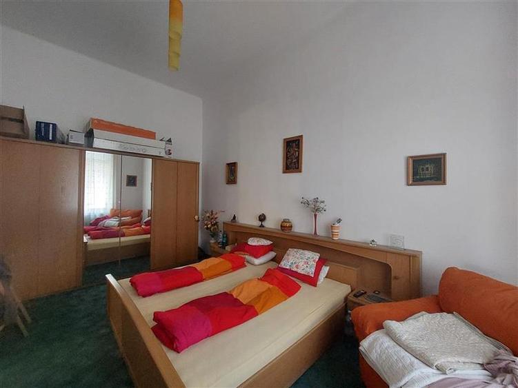 Apartament generos cu 3 camere, zona Metianu