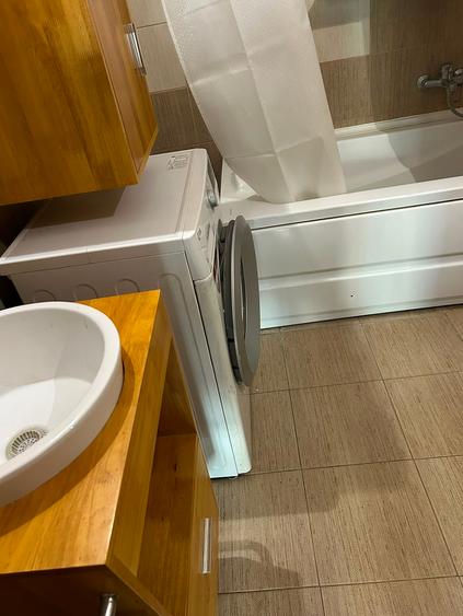 Apartament 3 camere Centru Civic - Stefan Cel Mare