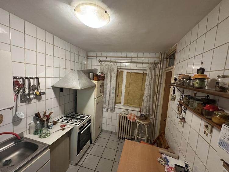 Berceni | 2 Camere | Bloc 1978 | Parter |