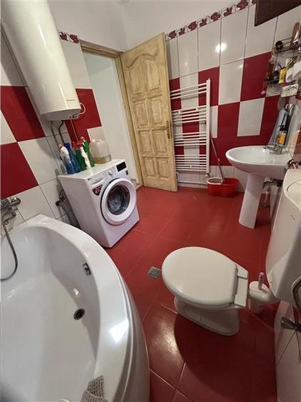 Proprietate 4 camere, 4 bai, teren 555 mp, Eforie Sud