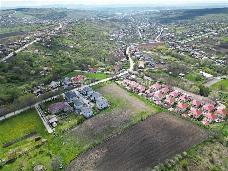 9 Loturi de teren intravilan - Breazu , Iasi - 5