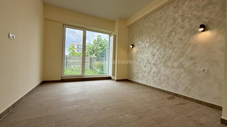 Apartament la PISCINĂ, curte proprie, finalizat, Parcare bonus - 2