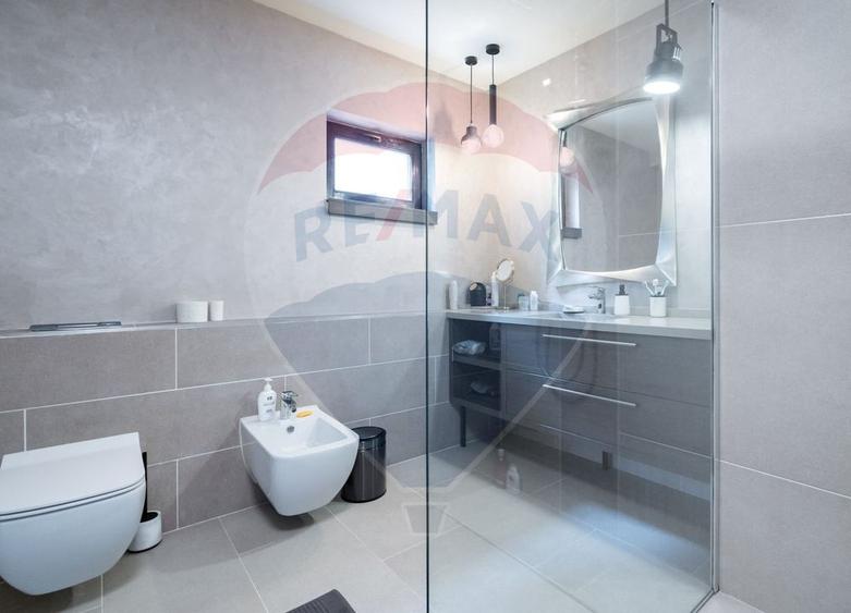 Casă / Vilă cu 6 camere de închiriat în zona Baneasa