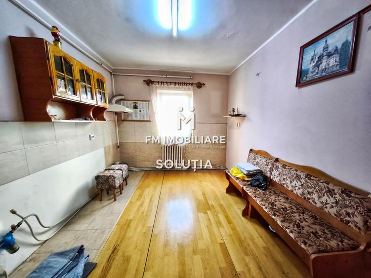 Apartament 2 camere decomandat - garaj - etaj 3 - Păltinișului