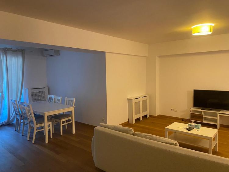 Aviatiei Pipera, 2001, 93mp, 2 bai,