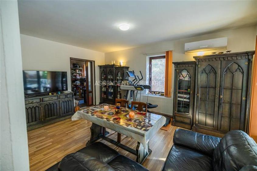 Vila stil si cu potential turistic,7 camere,6 bai, panorama, terase, gradina, Bu - 2