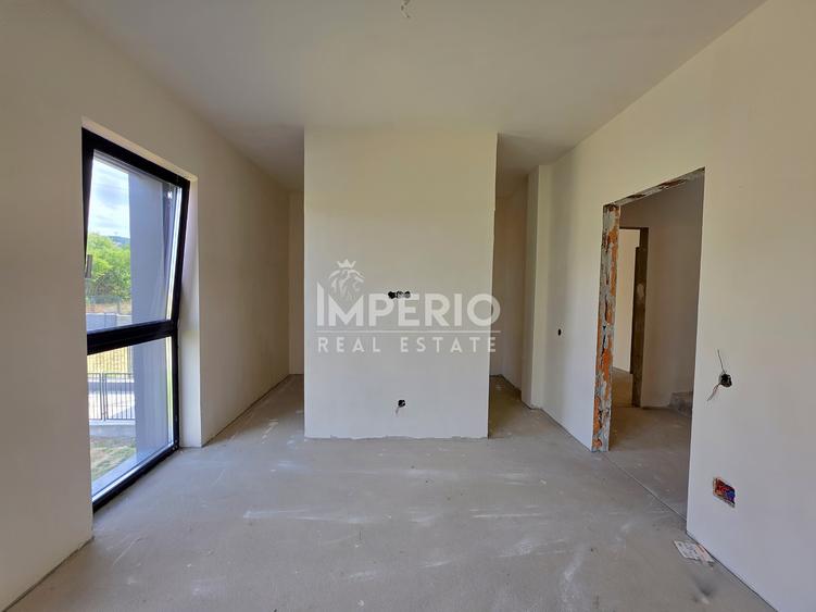 Duplex de vanzare - 152,91 mp utili, teren 445 mp