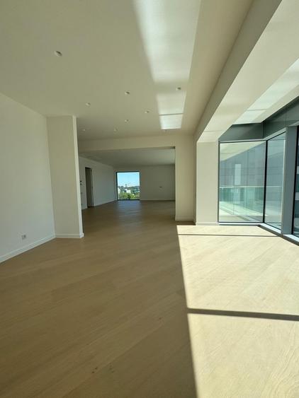 Vanzare 4 Camere Bloc Nou Aviatiei 183 MP