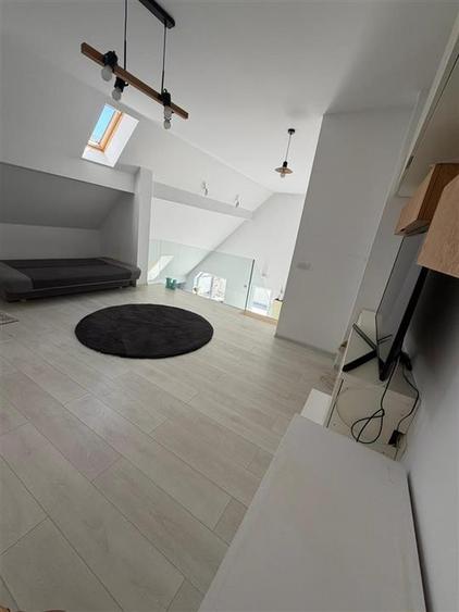 Apartament 3 Camere, Tractorul-Coresi