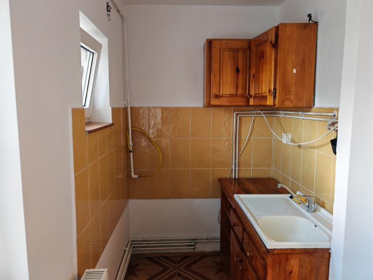 Apartament 2 camere in bloc vila, liber la vanzare RASNOV - CENTRU NORD