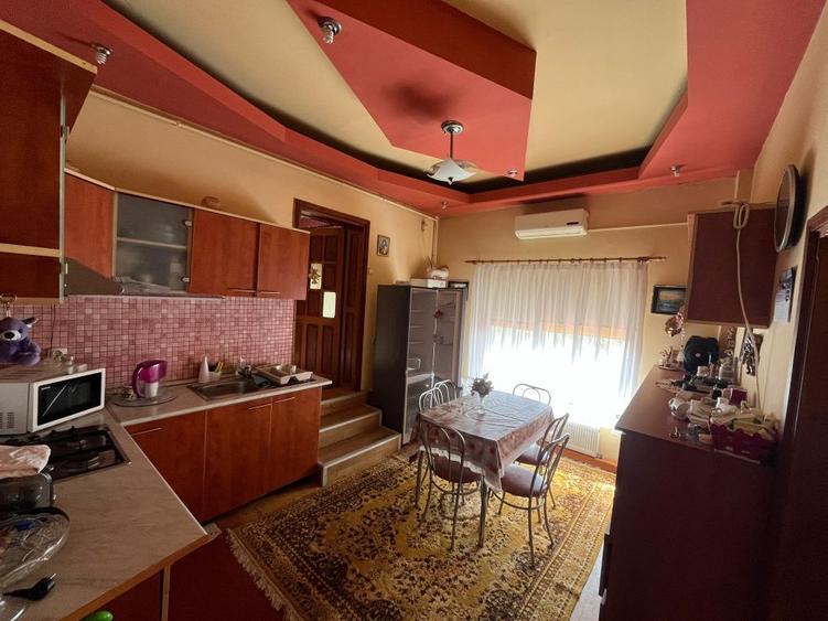 Apartament 2 camere liber la vanzare zona Bartolomeu