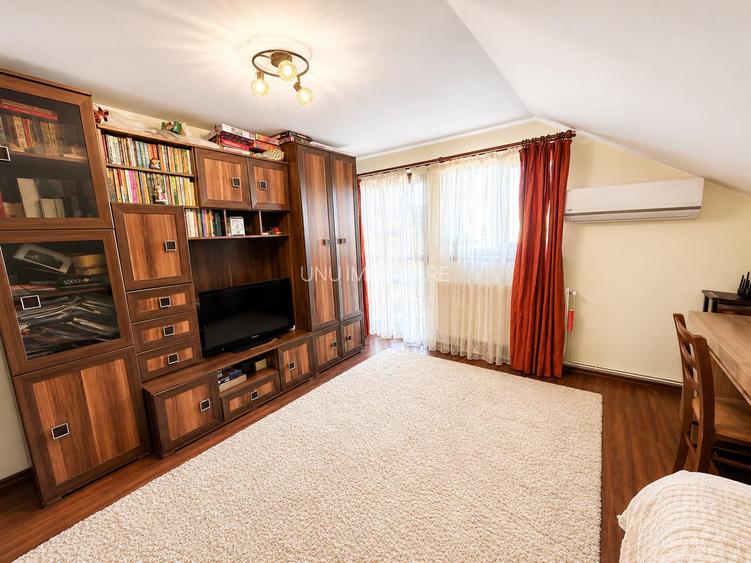Vila de lux 310 mp construiti, cu piscina 40mp, Bucium Iasi, 1500mp teren, garaj foisor livada - 35